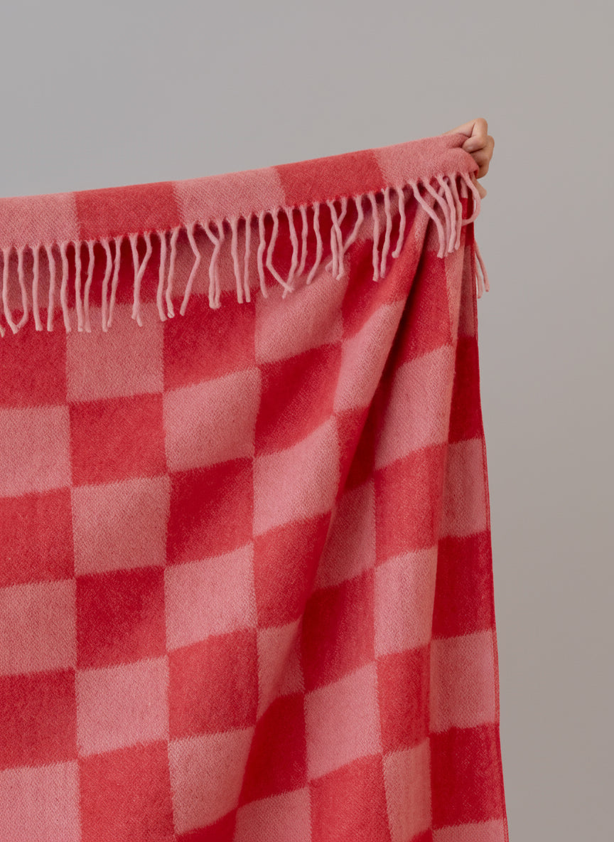 Decke aus recycelter Wolle